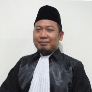 IWAN KURYADI, SH, MH